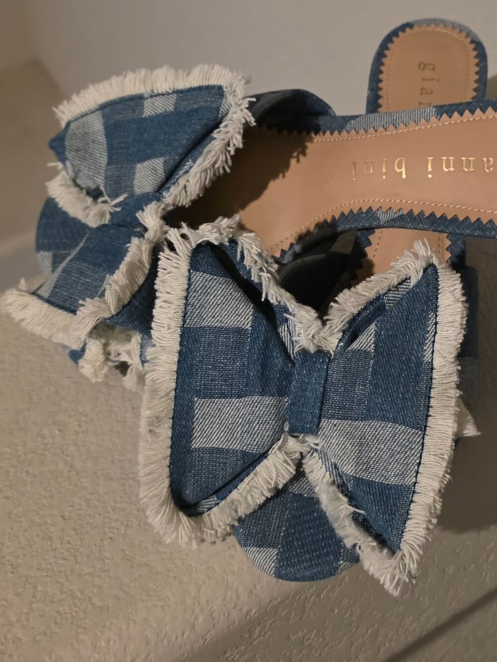 Gianni Bini denim kitten heels - Picture 2 of 4